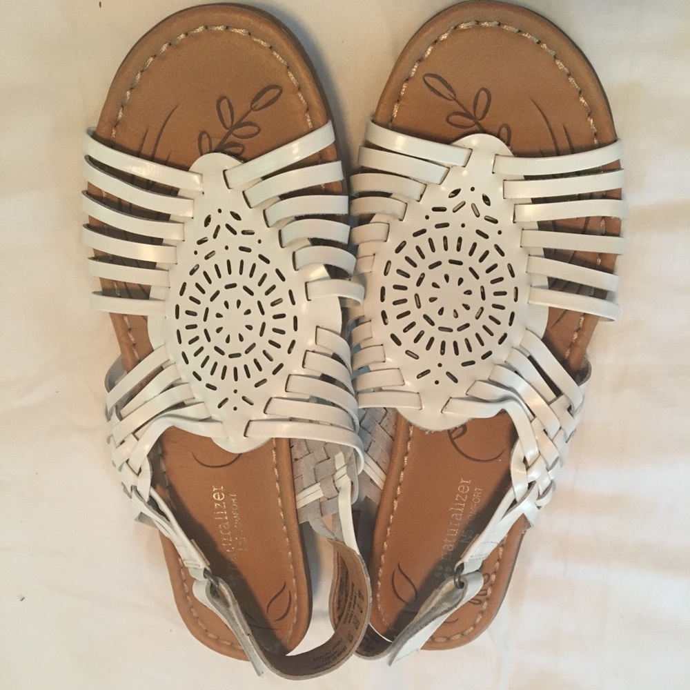 Naturalizer white sandals size 10W. NWOT