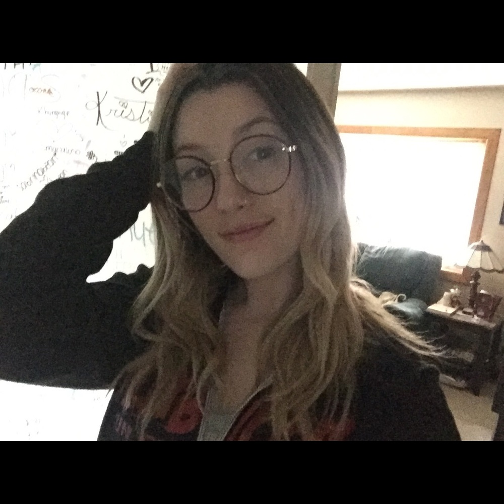 Tortoise Shell And Gold Round Frames - image 3