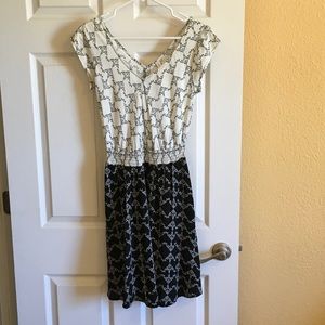 Flowy print dress