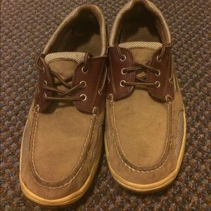 Boat shoes