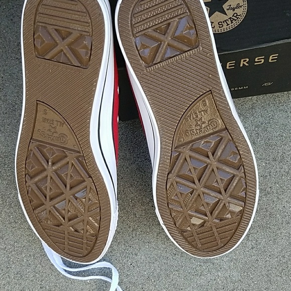 NWT Converse All Stars in Red. ONLY 10 LEFT - Picture 2 of 6