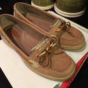 Sperrys size 8