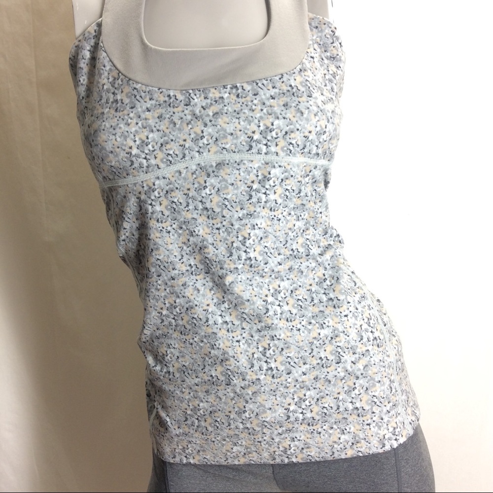 Lululemon tank