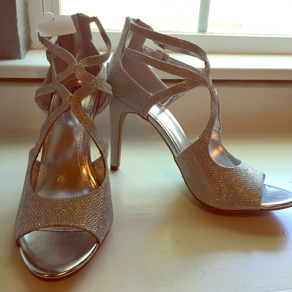 Silver dress heels
