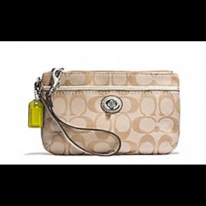 Coach Park Signature Medium clutch