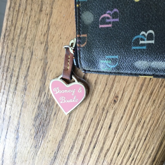 Dooney & Burke wristlet - Picture 2 of 4