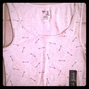 NWT Gap Arrow print tank