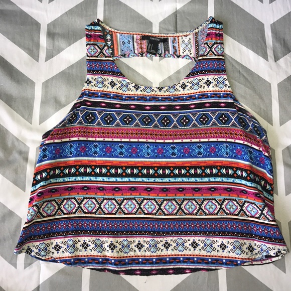 Forever 21 Tops - 🎉SALE🎉Adorable Forever 21 summer crop top