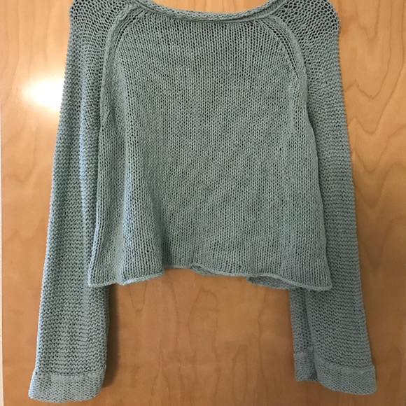 Free People Sweaters - Never worn free people sweater!! Very comfy!:)