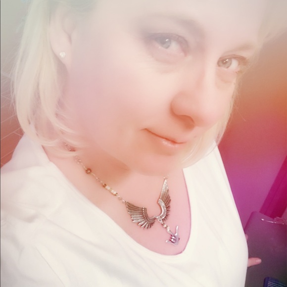 Jewelry - Picture 1 of 1