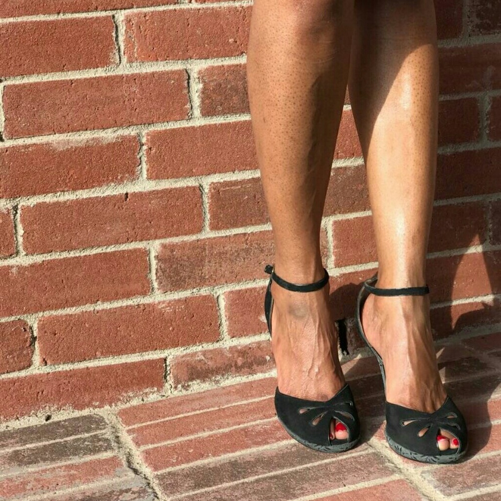 🌸SALE🌸Via Spiga black/grey floral peep toe - Picture 3 of 6