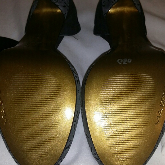 🌸SALE🌸Via Spiga black/grey floral peep toe - Picture 5 of 6