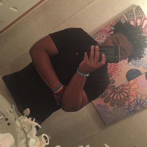 Meet your Posher, Dee