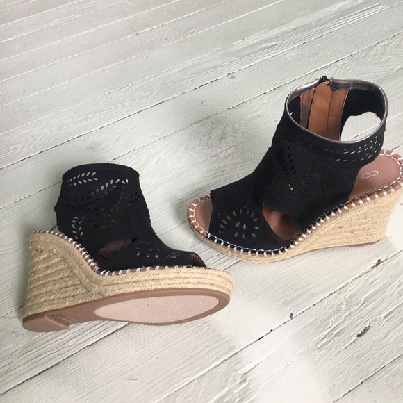 NWOT black wedges size 6 - Picture 3 of 3