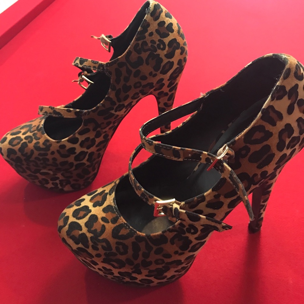 High heels 👠