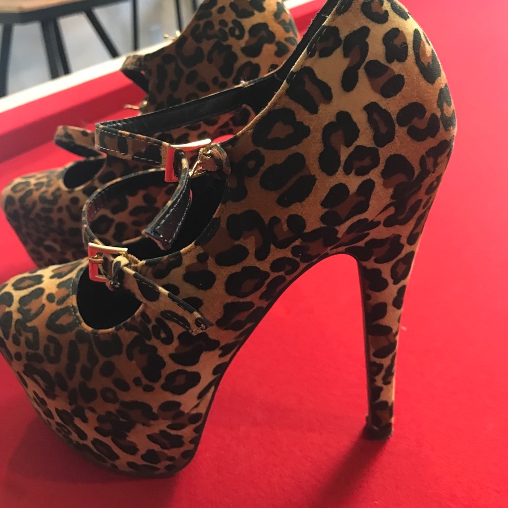 High heels 👠 - Picture 2 of 5
