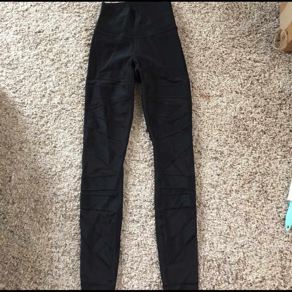 RARE Lululemon Shine Tight Wrap Mesh