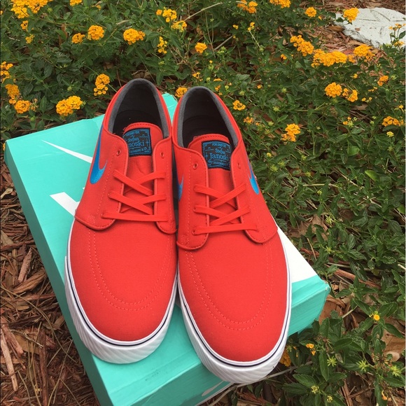 Never worn and in the box! - Picture 5 of 8