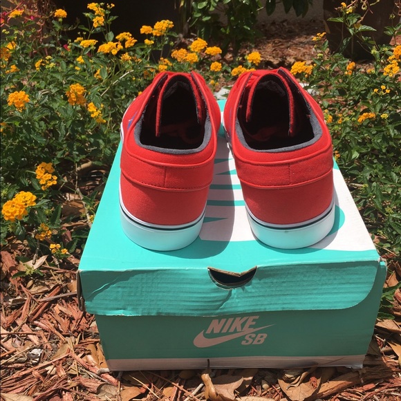 Never worn and in the box! - Picture 8 of 8