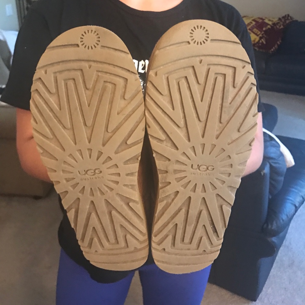 Bailey Button Ugg's - image 3