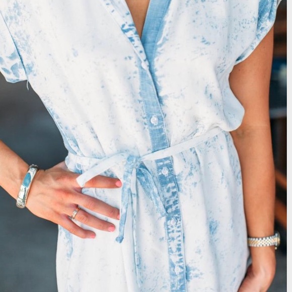Anthropologie Dresses - Bella Dahl soft chambray belted denim shirt dress Anthropologie Dresses - Bella Dahl soft chambray belted denim shirt dress