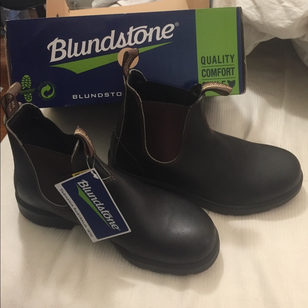 Blundstone 500 Stout Brown. Size 9 Men's.