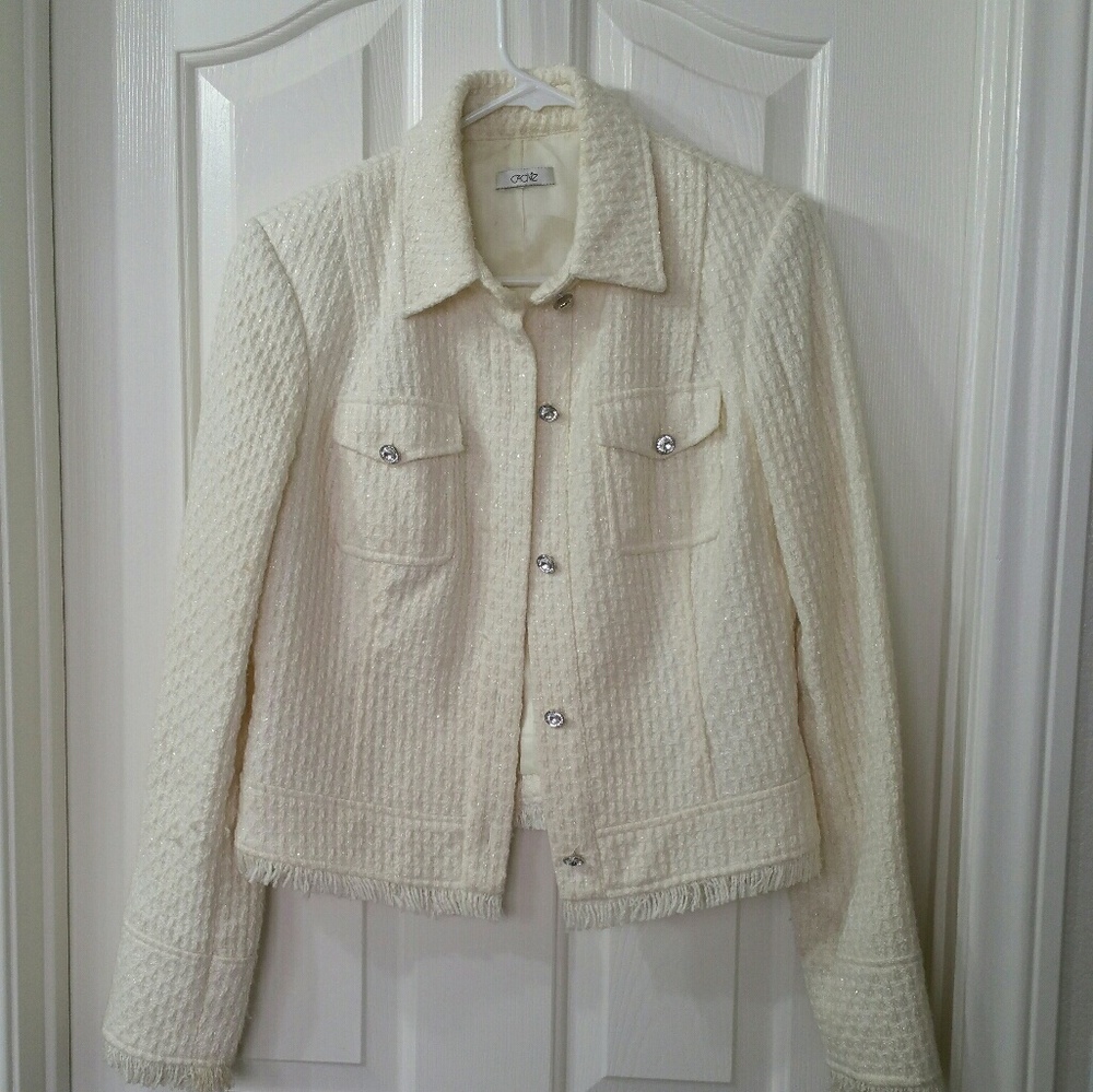 Cache fringe jacket w/rinestone buttons