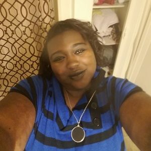 Meet your Posher, Kendra