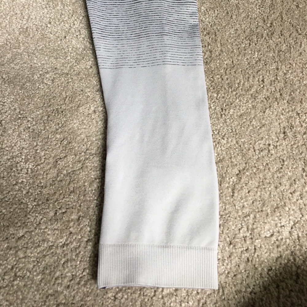 NWT ombré Victoria secret workout tights 🎀👌🏻 - Picture 5 of 8