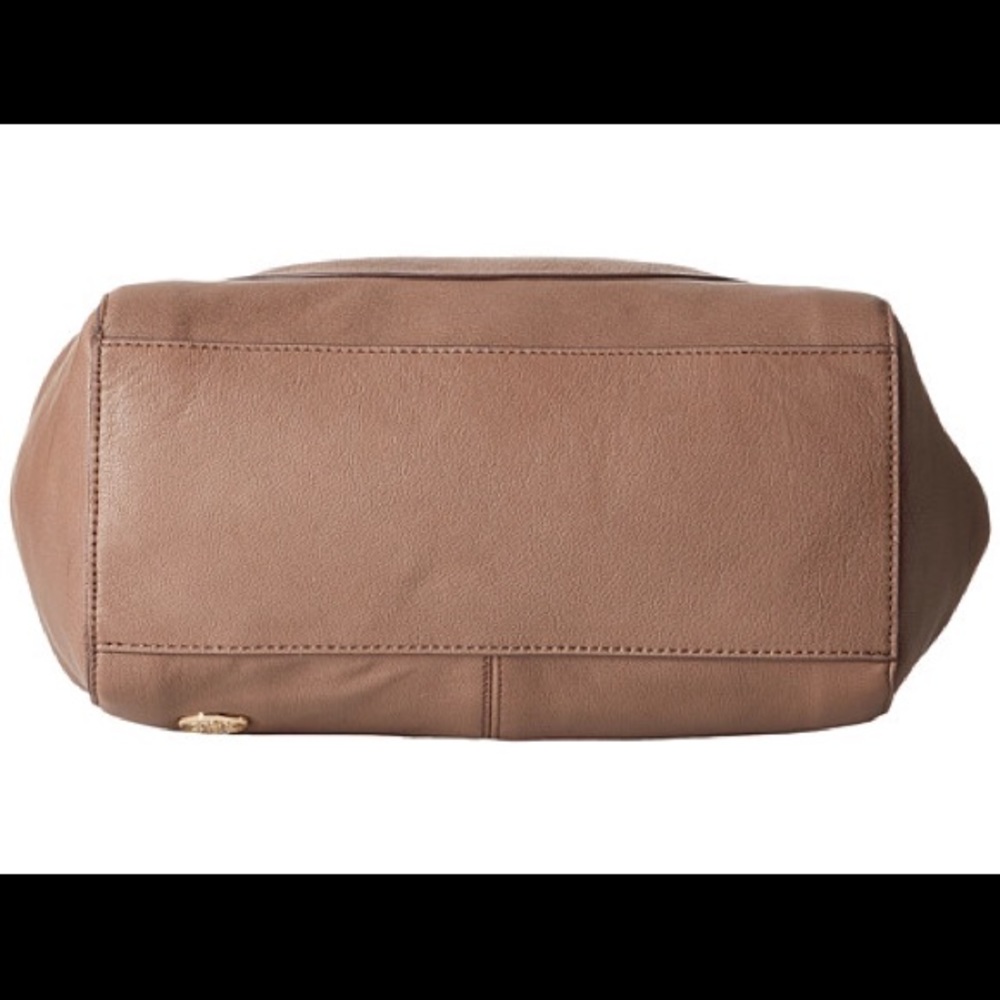 ⚡️FLASH SALE⚡️VINCE CAMUTO Ayla Leather Satchel - Picture 4 of 7