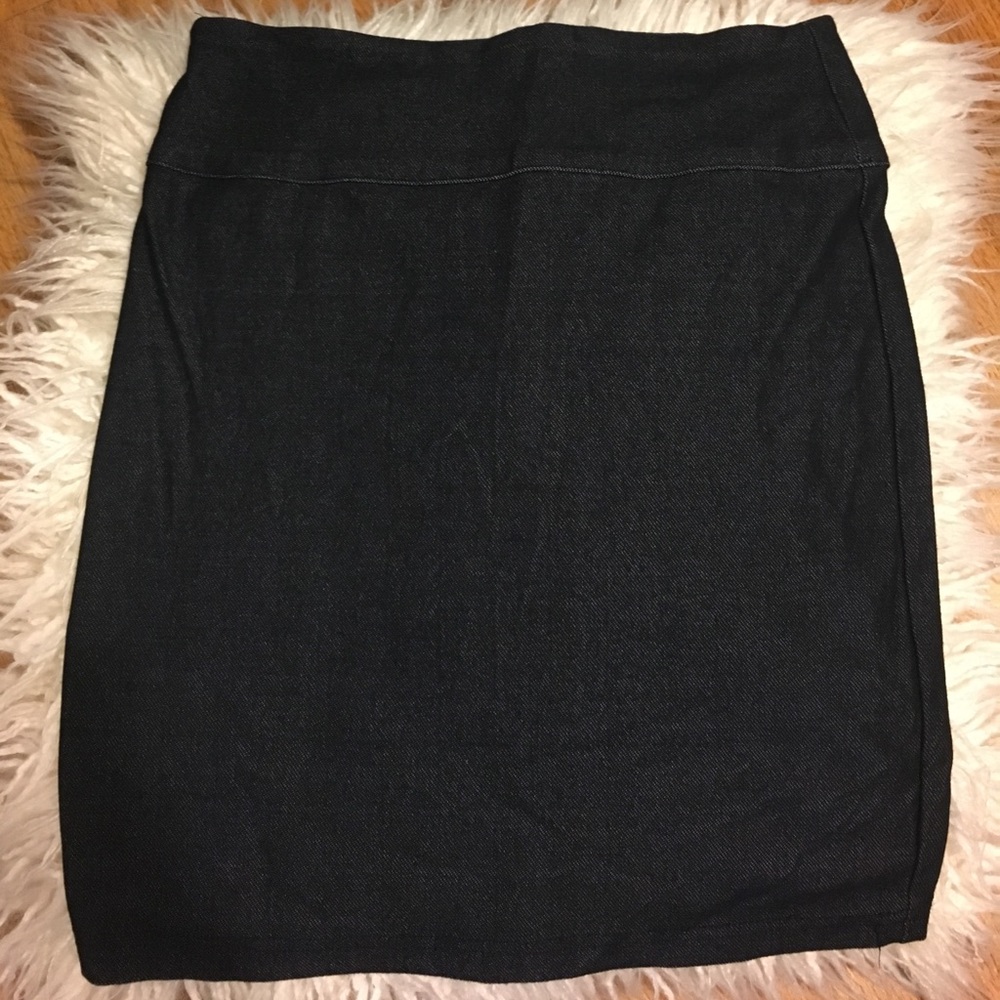 ✨ Denim Colored Stretch Pencil Mini Skirt
