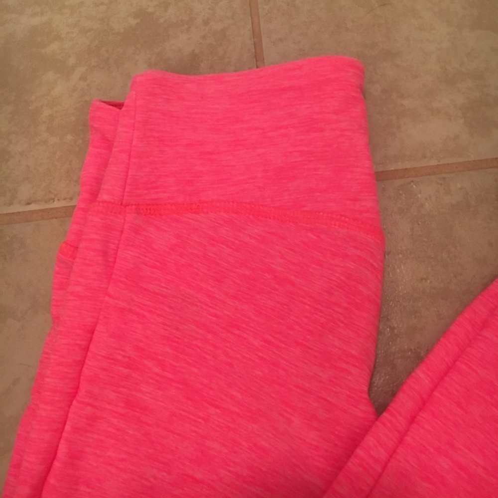 New balance crops - Picture 6 of 8