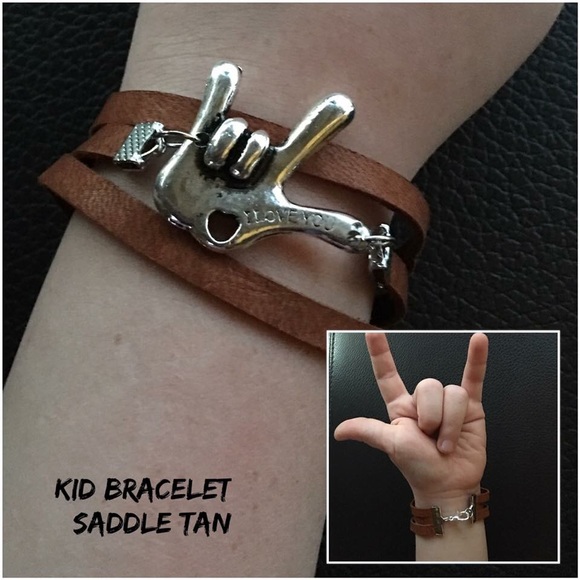 Jewelry - Picture 1 of 1