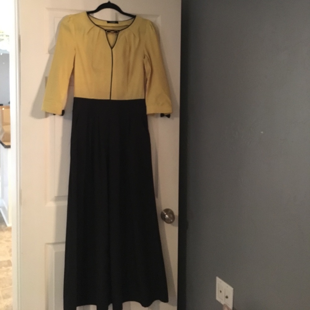 Yellow and black long dress- fits like a 4/6