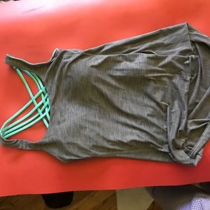 Lululemon wild thing top, size 12