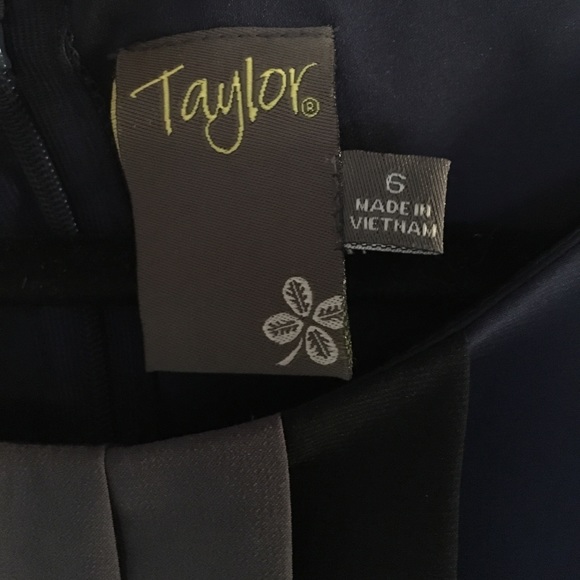 Taylor dress size 6 - Picture 3 of 3