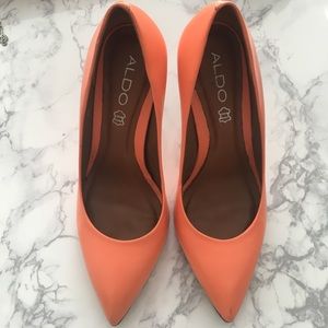 Tangerine orange pumps