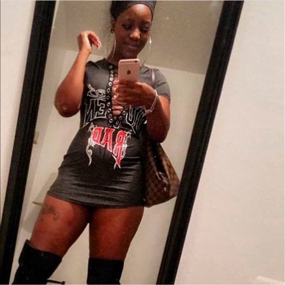 Lace up dress - Picture 2 of 2