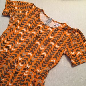 🦄 LuLaRoe Large Hearts Amelia Dress