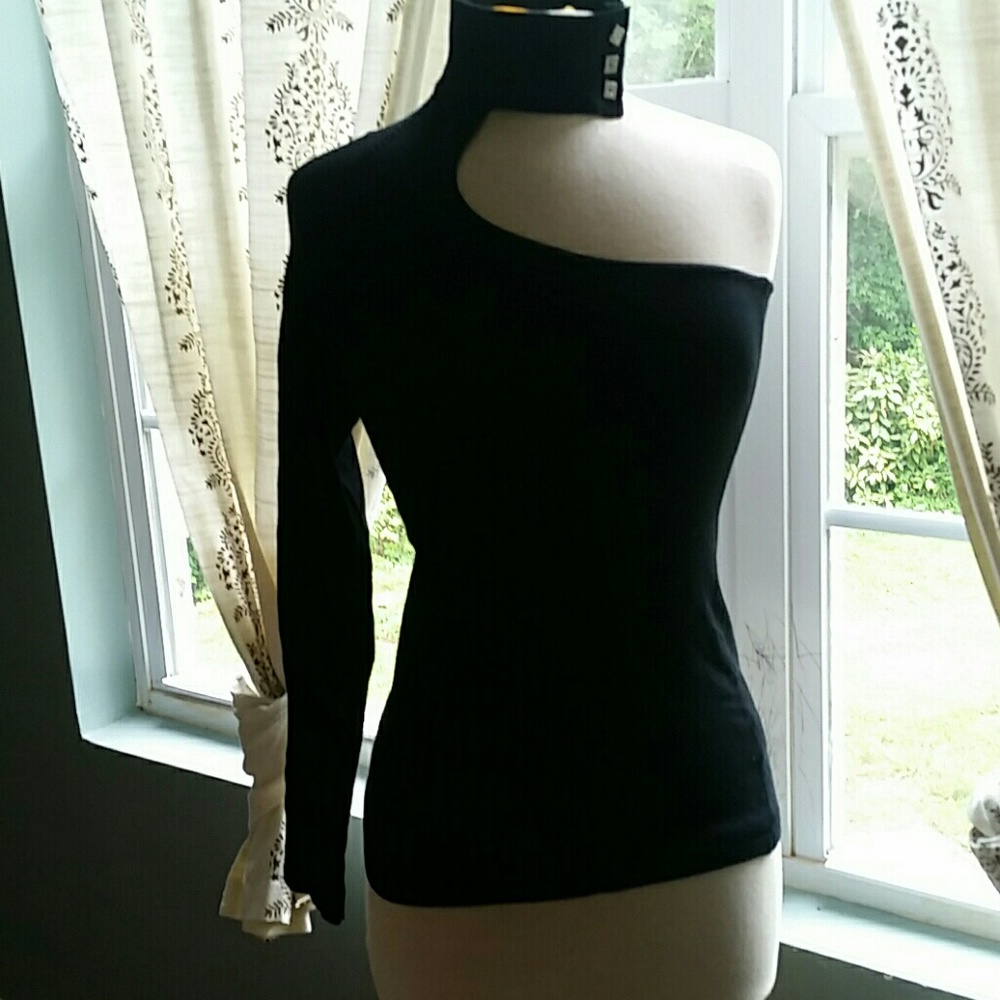 Cache Black One Shoulder top with