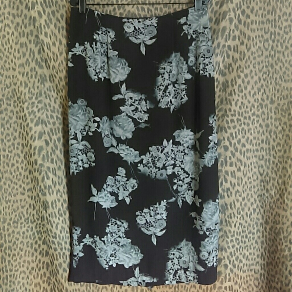 BRIGGS Plus Size Skirt Size 16