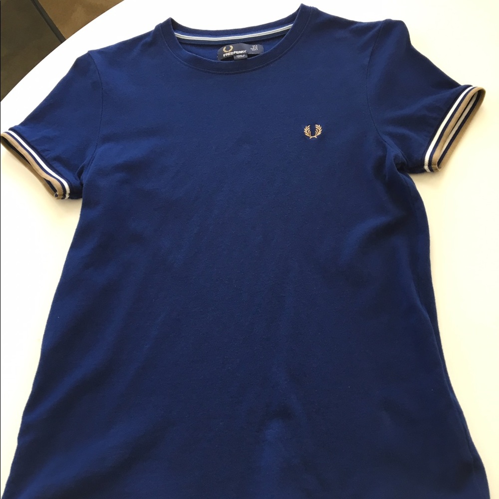 Fred perry tshirt