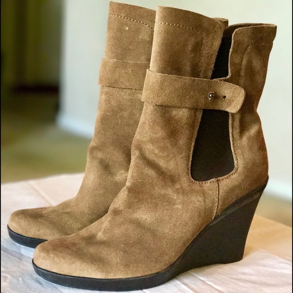 CIRCA JOAN & DAVID SUEDE ANKLE BOOTS - Picture 2 of 7