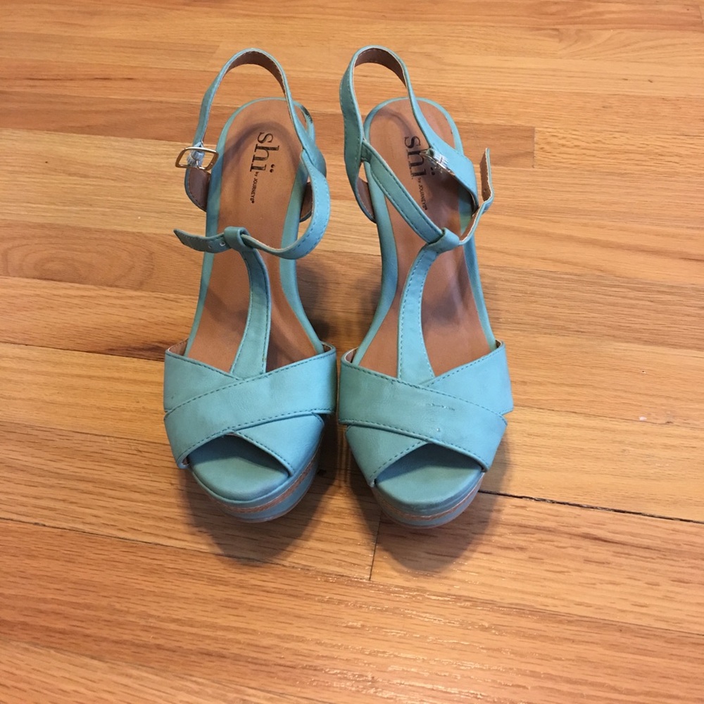 Shi by JOURNEYS Wedge Sandals