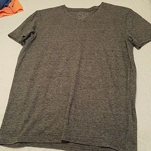 American eagle v neck