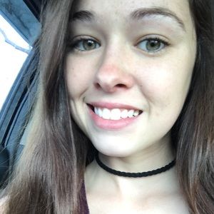 Meet your Posher, Leah