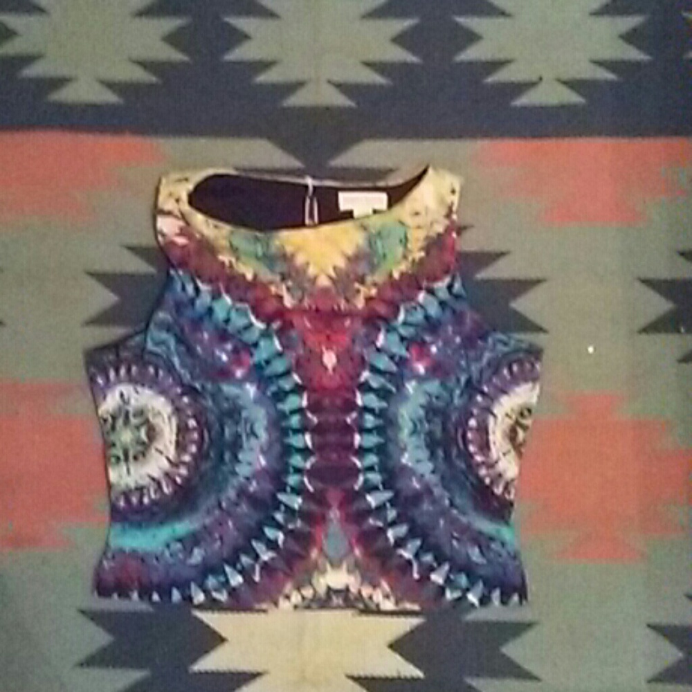Bisou Bisou top ; NWOT