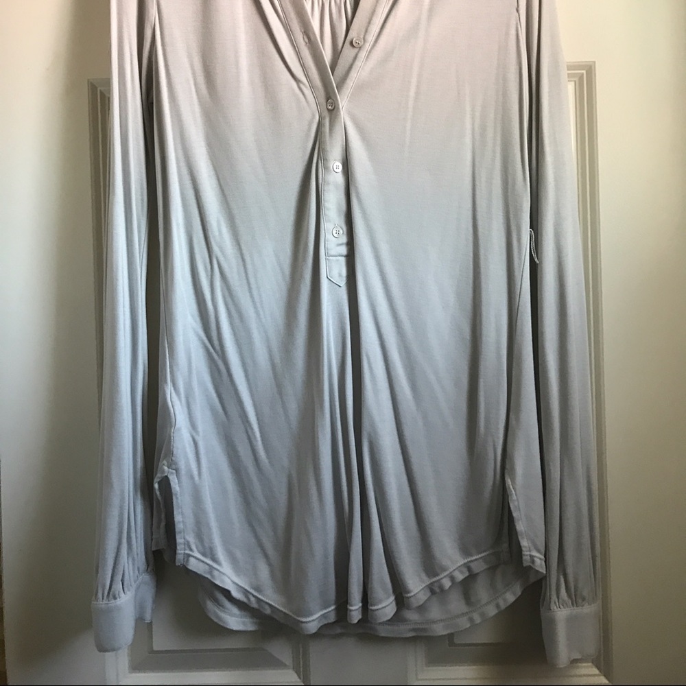 BCBG TOP! - Picture 2 of 3
