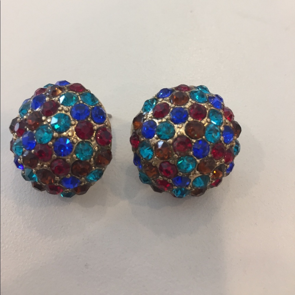 Post stud earrings