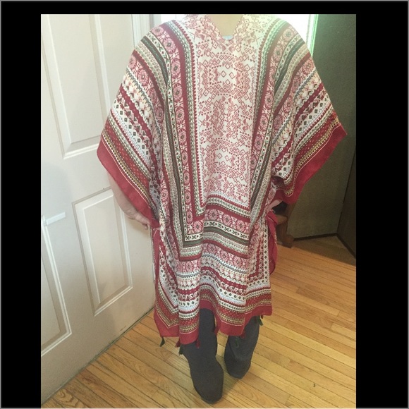 πHPπ Red Aztec Shrug - Picture 5 of 5